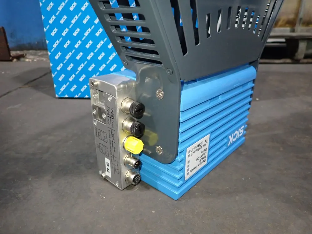Sick #VMD500-2002, Laser Track & Trace Head Scanner, w/2030396 Connection Hood, 2019 - Image 5
