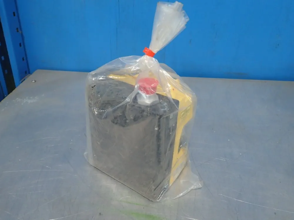 Omron #OS3101-2-PN, Safety Laser Sensor, 20 W - Image 3