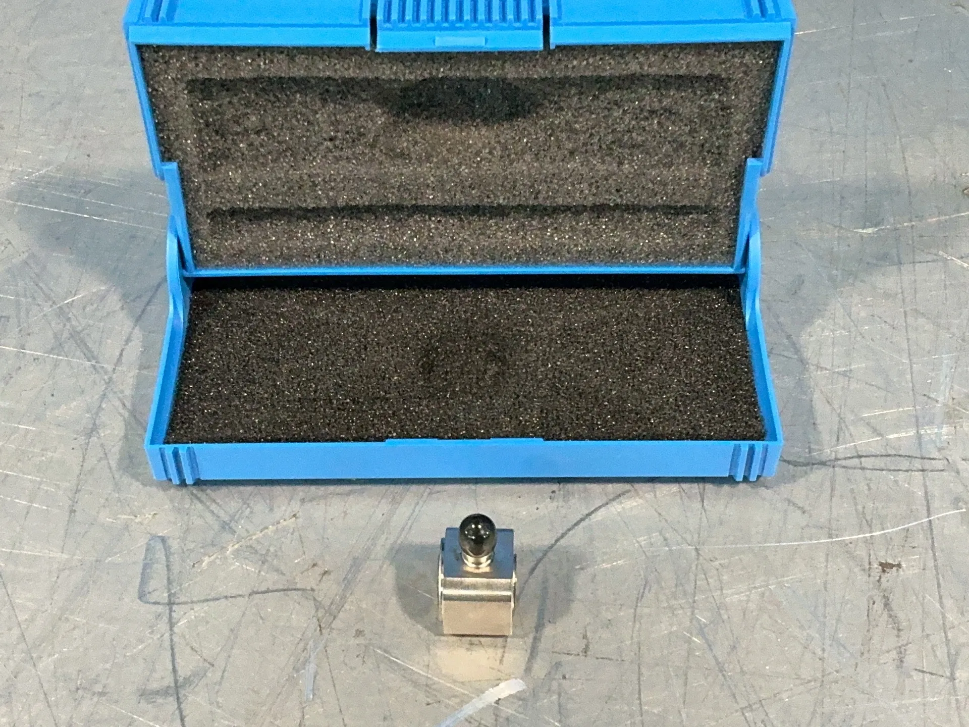 Kistler #9313AA2, Piezoelectric Press Force Load Cell, 0-4,500 LBF Range - Image 1