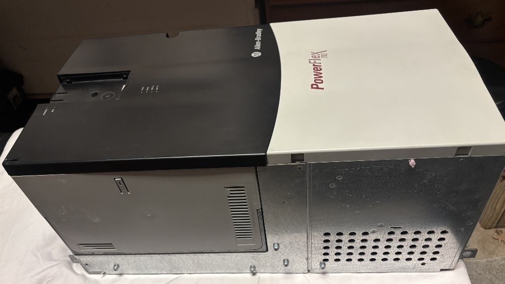 100 HP Allen Bradley, PowerFlex 700, 125 amp out, 480 Volts 3 phase - Image 3