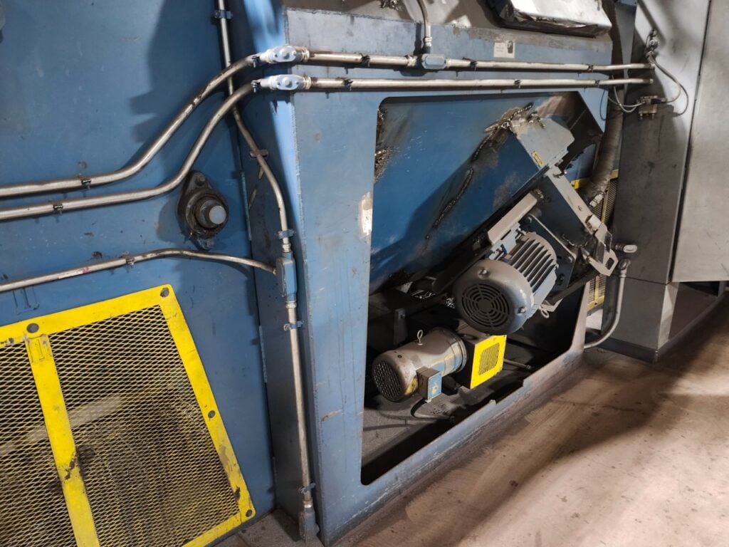 Viking #MB2424/VK4300, mesh belt shot & wash line, 3-15 FPM, 4 blast wheels, dust collector - Image 9