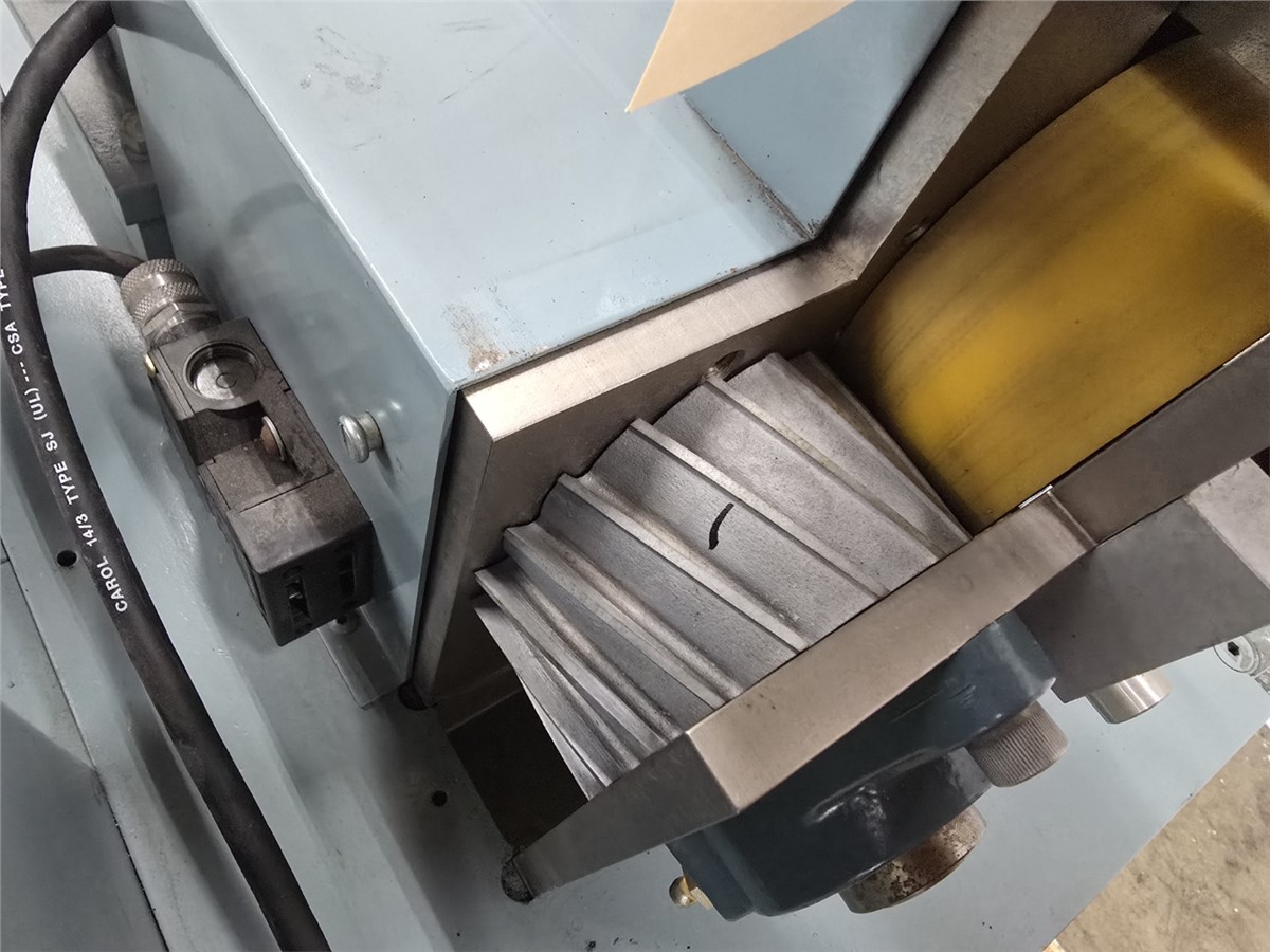 2" Wide Davis Standard #PK-102, lab strand pelletizer, 18 knife helical rotor, 37" in-feed height, 230/1/60 - Image 8