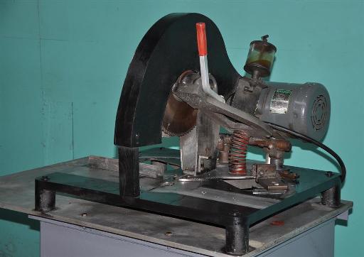 12" - 14" Everett #51012, High Speed Miter Saw, 3 HP, 220/440 V., 5/8" Arbor, V Belt Drive - Image 6