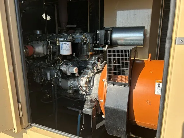 180 KW Generac #5216180200, diesel generator set, 120/208 Volts, 3 phase, 500 hours, 2005 - Image 3