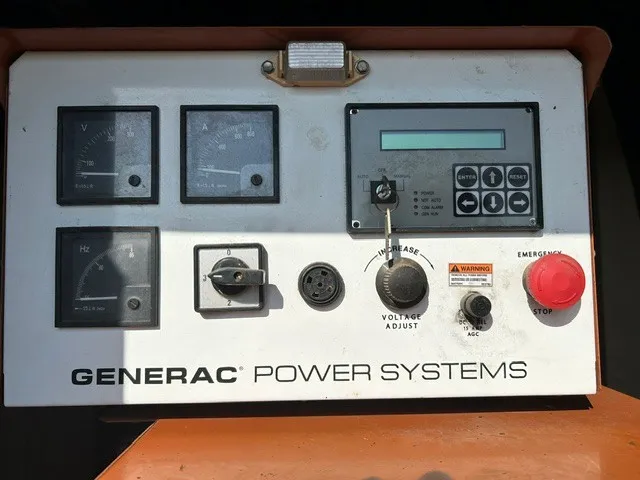 180 KW Generac #5216180200, diesel generator set, 120/208 Volts, 3 phase, 500 hours, 2005 - Image 6