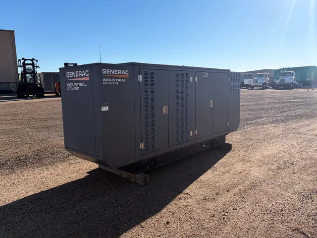 100 KW Generac #13408271000, natural gas generator set, weatherproof/SAE enclosure, 208 Volts, 3 phase, 1 - Image 1