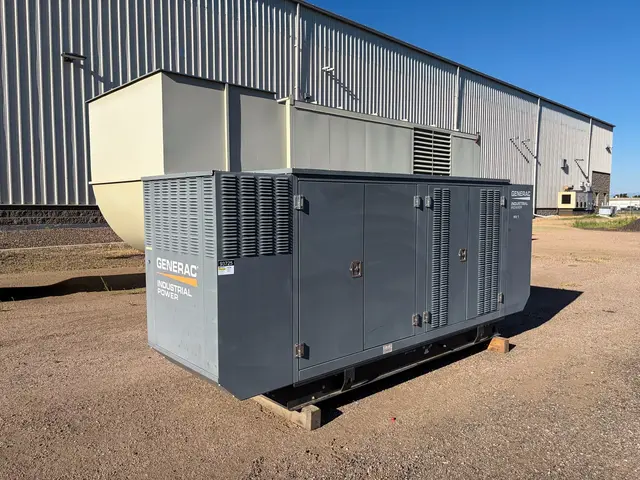 100 KW Generac #13408271000, natural gas generator set, weatherproof/SAE enclosure, 208 Volts, 3 phase, 1 - Image 2