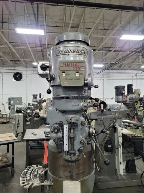 Bridgeport #Series-I, vertical mill, 9" x42" tbl, 2 HP, 36" X, 12" Y, 16" Z, 60-4200 RPM, R-8, chrome ways - Image 6