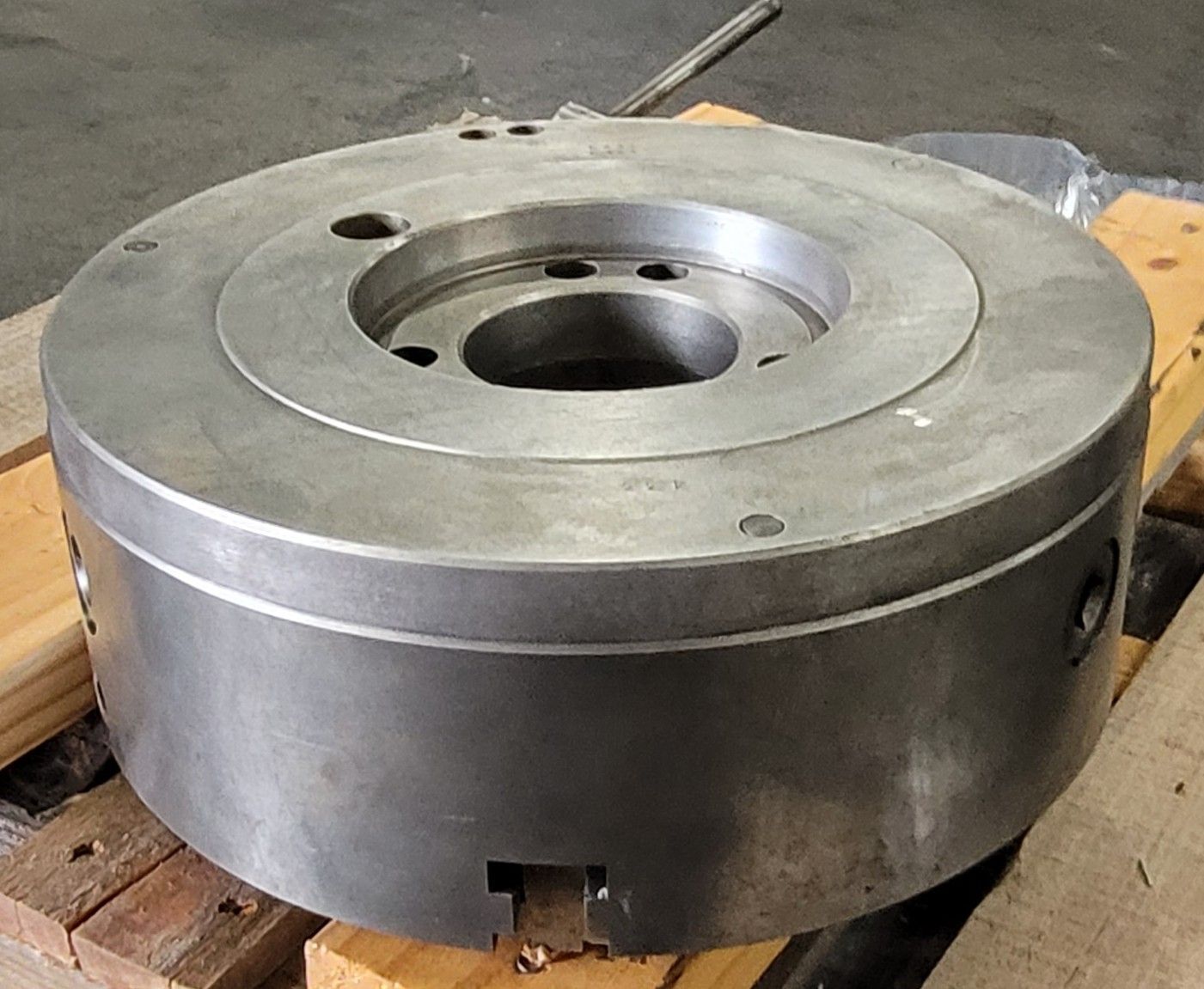 12" Pratt & Whitney Burnerd #1271-53215, 3-jaw chuck, A1-8 back, 3" thru hole - Image 6