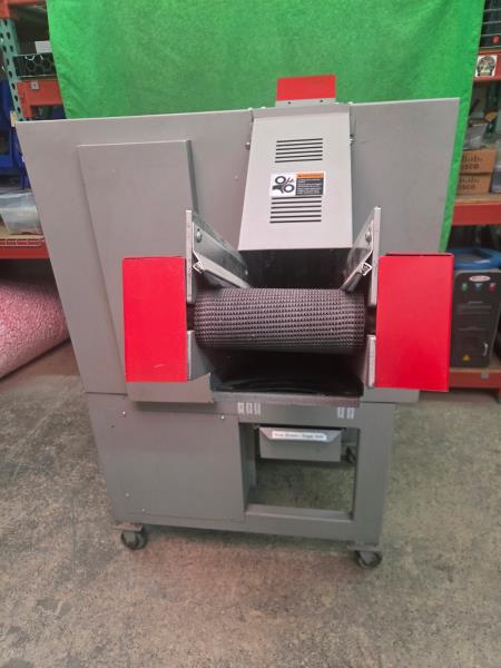 Allegheny Bradford #12HD7.5, hard drive shredder w/infeed conveyor, 12" capacity, 7.5 HP, 9" diameter cutter - Image 2