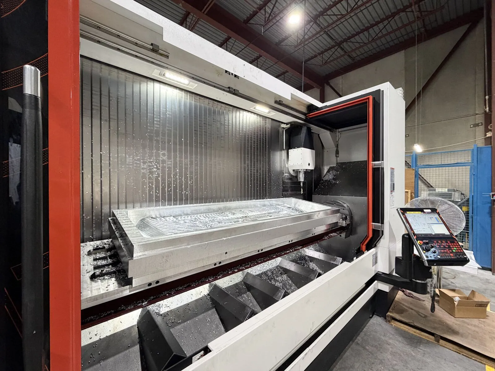 Mazak #VTC-800/30SDW, 5-Axis Vertical Machining Center, 118.1" X, 31.5" Y, 28.3" Z, 46.9 HP, 18000 RPM, CAT - Image 1