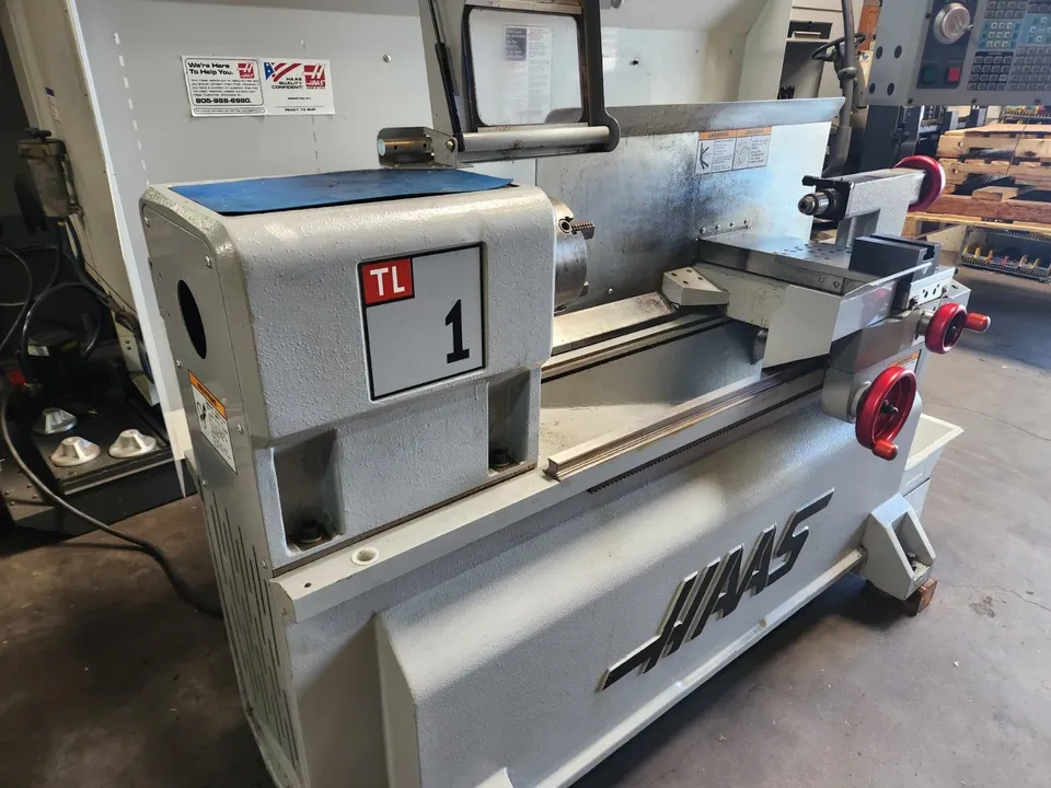 Haas #TL-1, CNC Lathe, 20" swing, 30" machining length, 16" turning diameter, 8" chuck, 12 HP, 2000 RPM, 2004 - Image 2