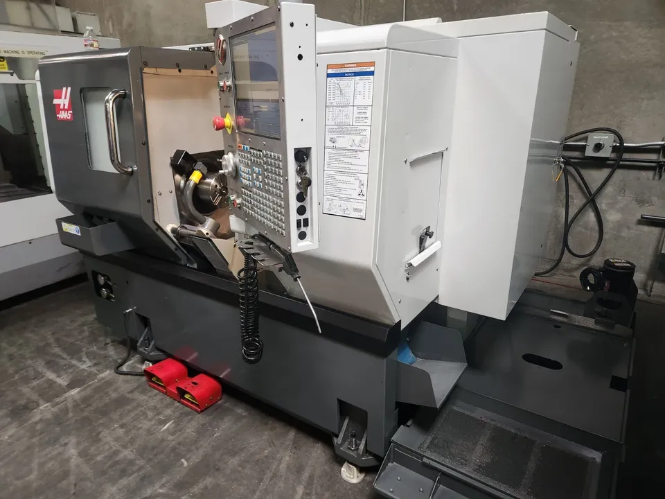 Haas #ST-10, CNC Lathe, 25.2" swing, 16.5" machining length, 14" turning diameter, 10" chuck, 1.7" bar, 15 - Image 4