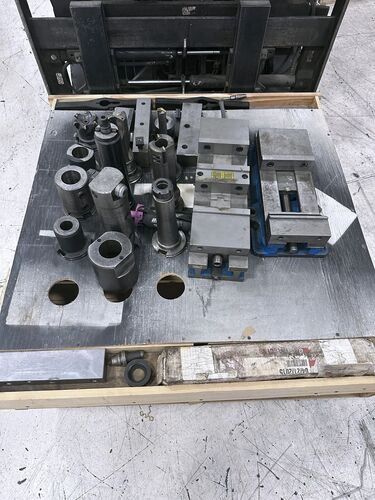 Haas #VF-7/50, CNC vertical machining center, 30+1 automatic tool changer, 84" X, 32" Y, 30" Z, 84" x28" - Image 9