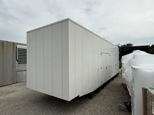 750 KW Caterpillar #C27, diesel generator set, 480 Volts, 3-phase, 188 hours, 1800 RPM, EPA Tier 2, 2011 - Image 3