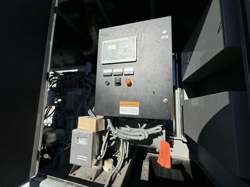 250 KW MTU #DS00250D6SPAH1574, diesel generator set, 208 Volts, 276 hours, 1800 RPM, 6R1600 engine, 2013 - Image 8