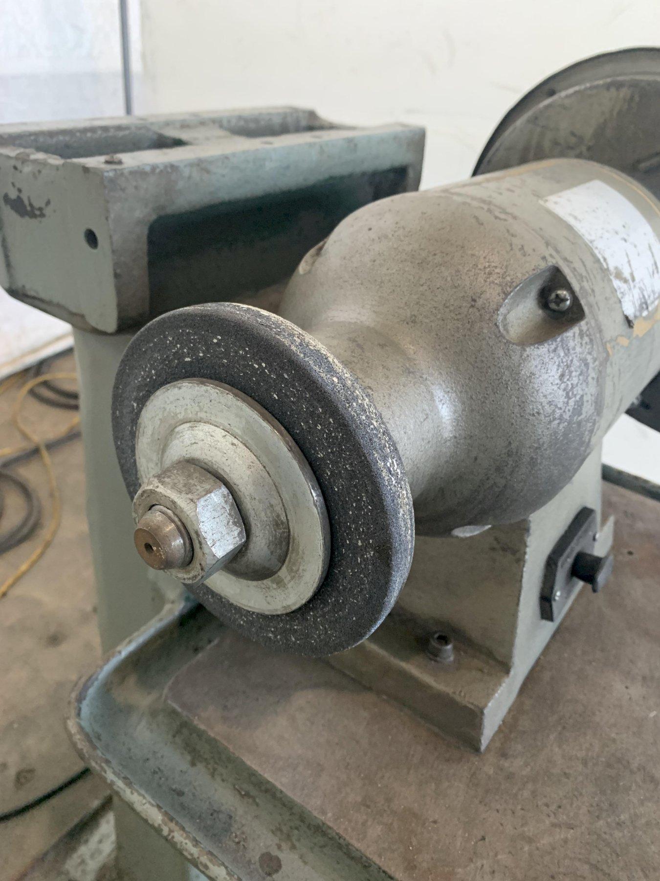 8" Double end pedestal grinder, 5 HP - Image 4