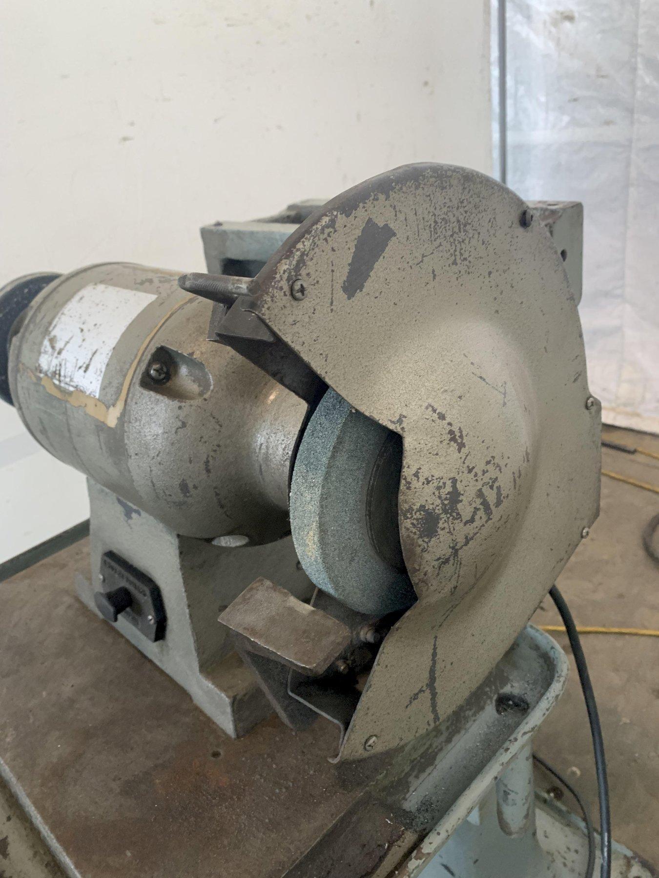 8" Double end pedestal grinder, 5 HP - Image 5