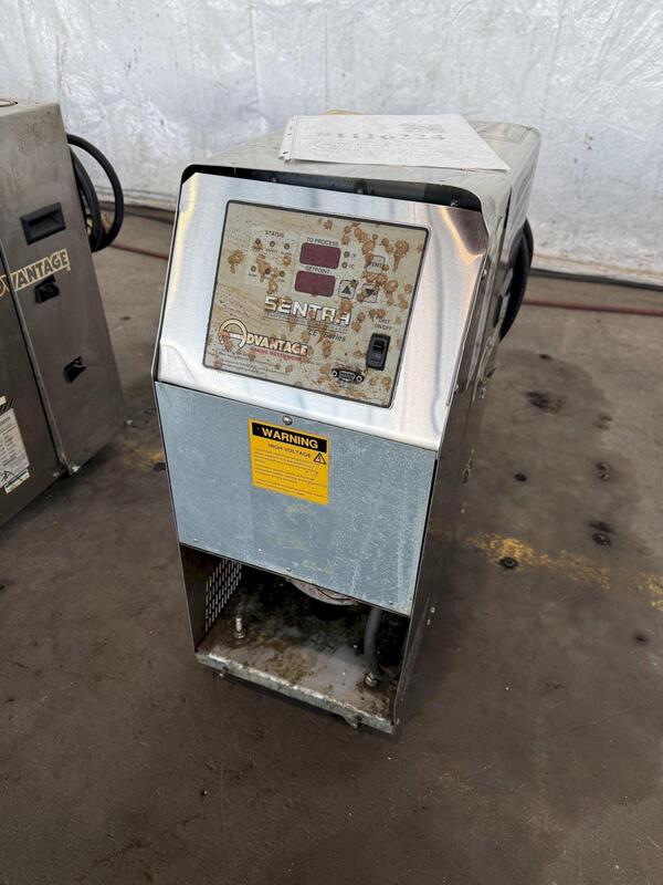 Advantage Engineering #SK-1035LEP-41D1, water-circulating temperature control unit - Image 2