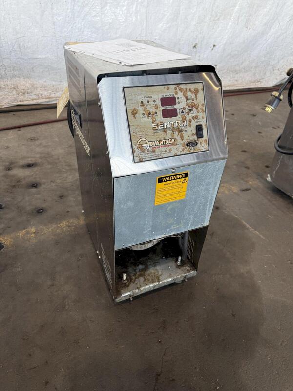 Advantage Engineering #SK-1035LEP-41D1, water-circulating temperature control unit - Image 3