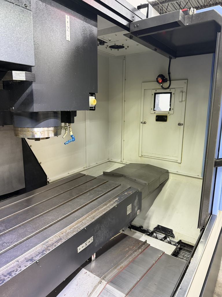 Daewoo Doosan #Mynx-5400/50II, CNC vertical machining center, Fanuc 0iMF, 40.2" X, 21.3" Y, 20.8" Z, 6000 - Image 5