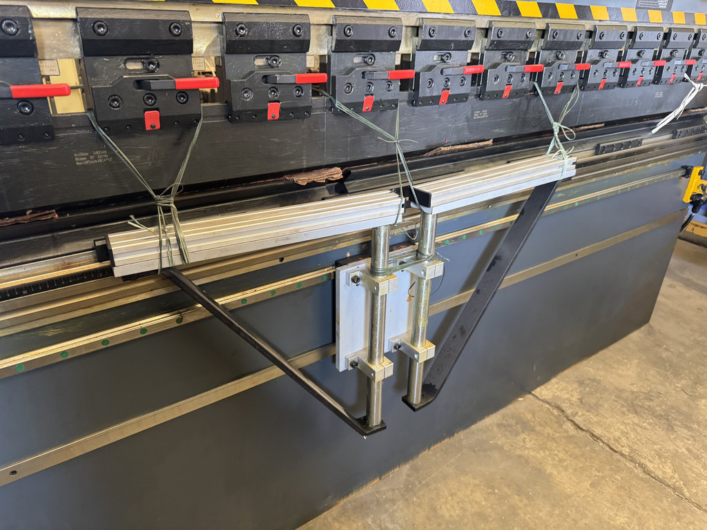 175 Ton, Jay-Shree #KPBF-1632, 3+1 Axis CNC hydraulic press brake, 10' overall, 106" between housing, 7.87" - Image 4