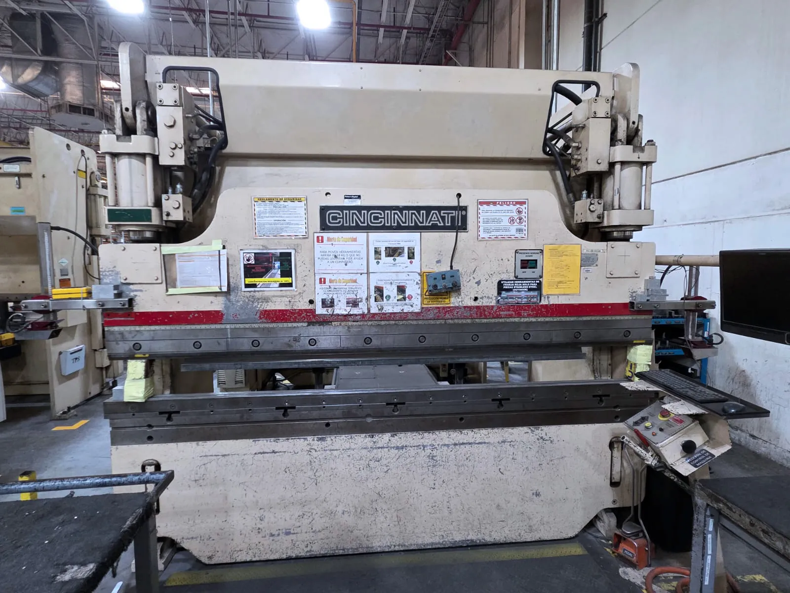 90 Ton, Cincinnati #Proform-90-PF, CNC press brake, 8' overall, 78.5" between housing, 8" stroke, 7" throat - Image 1