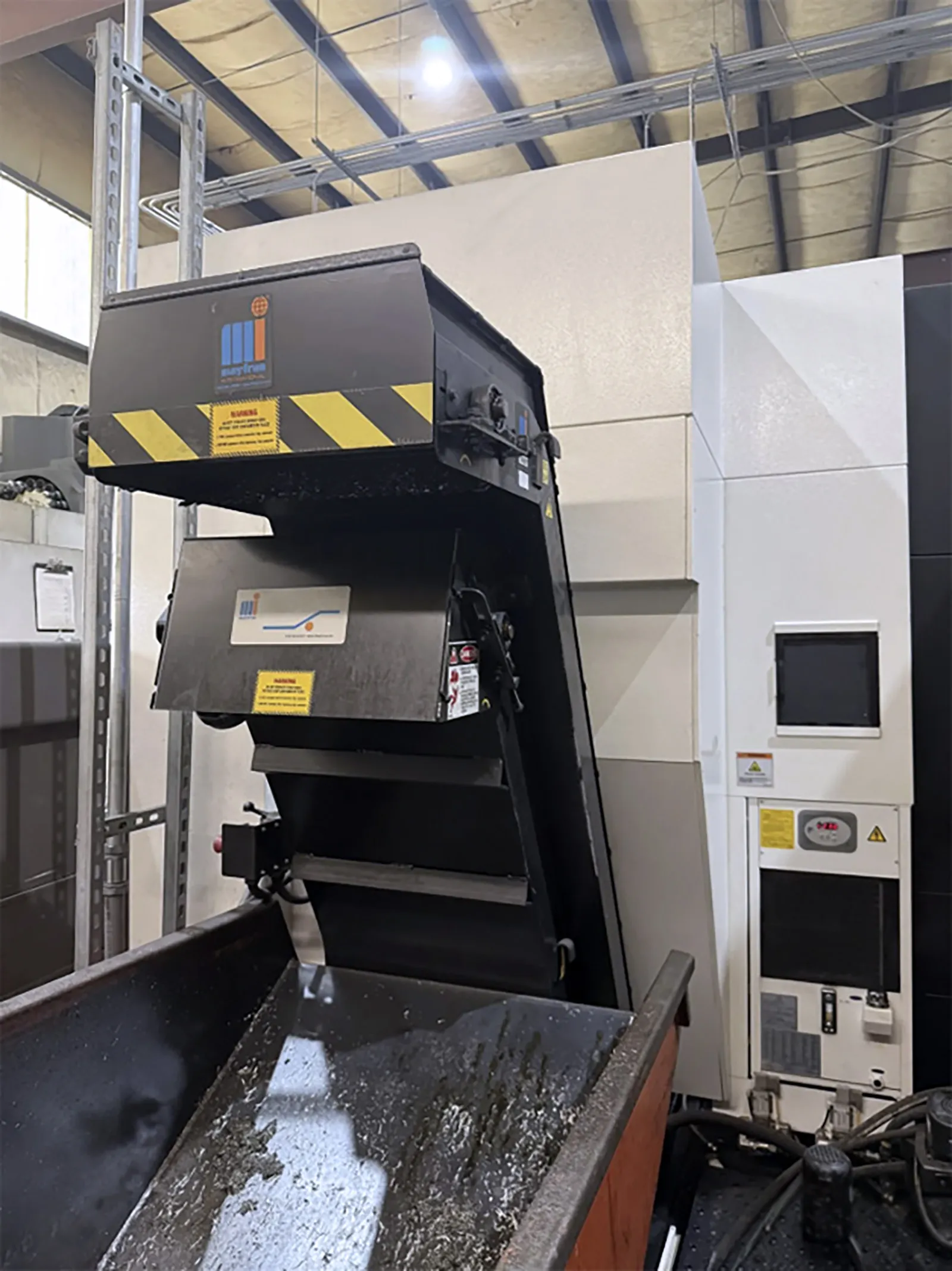 Mazak #HCR-5000, 5-Axis CNC vertical machining center, 28.7" X, 28.7" Y, 28.7" Z, 18000 RPM, CAT 40, 47 HP - Image 8
