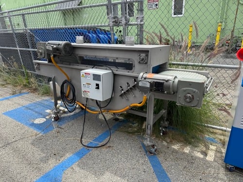 18" wide x 8' long AMF dip tank belt conveyor, 304 Stainless, Intralox belt, (2) explosion-proof washdown - Image 6