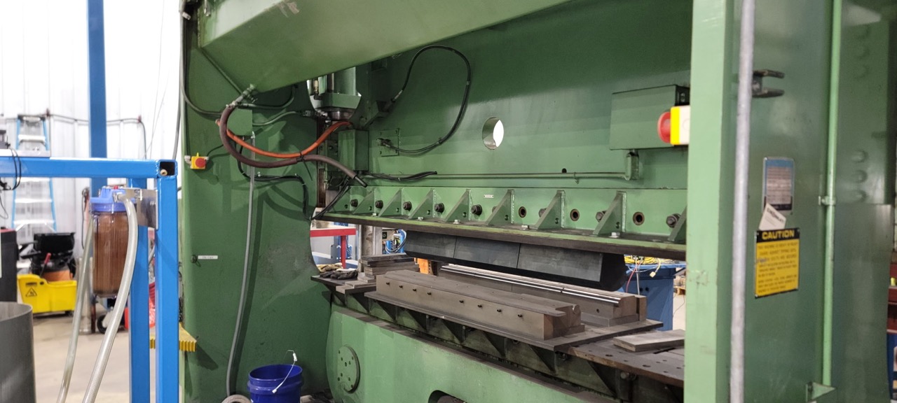 175 Ton, Cincinnati #175-FM, hydraulic press brake, 10' overall, 8' 6" between housing, 10" stroke, 8" - Image 3
