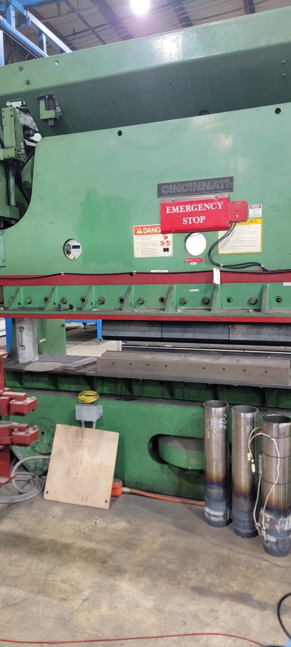 175 Ton, Cincinnati #175-FM, hydraulic press brake, 10' overall, 8' 6" between housing, 10" stroke, 8" - Image 5