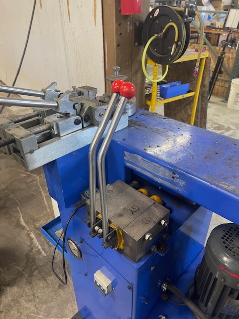 1" Hydraulic tube bender w/ mandrel - Image 3