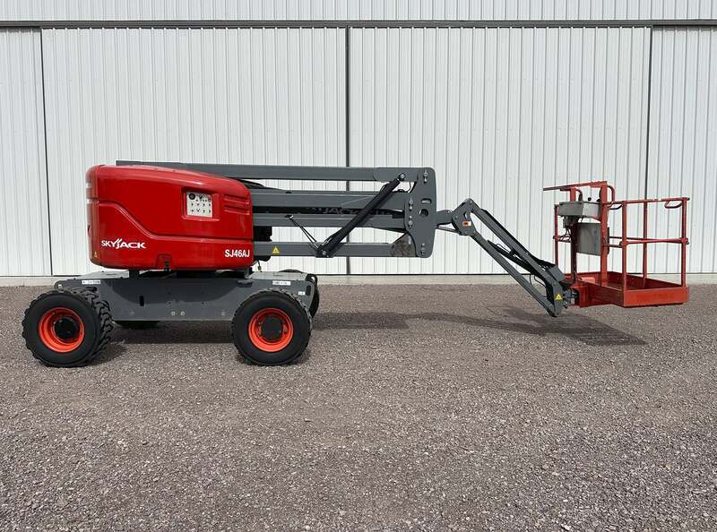 500 lb. SkyJack #SJ46AJ, articulating boom lift, 46' lift height, Kubota diesel engine, 4X4, pneumatic tires - Image 4