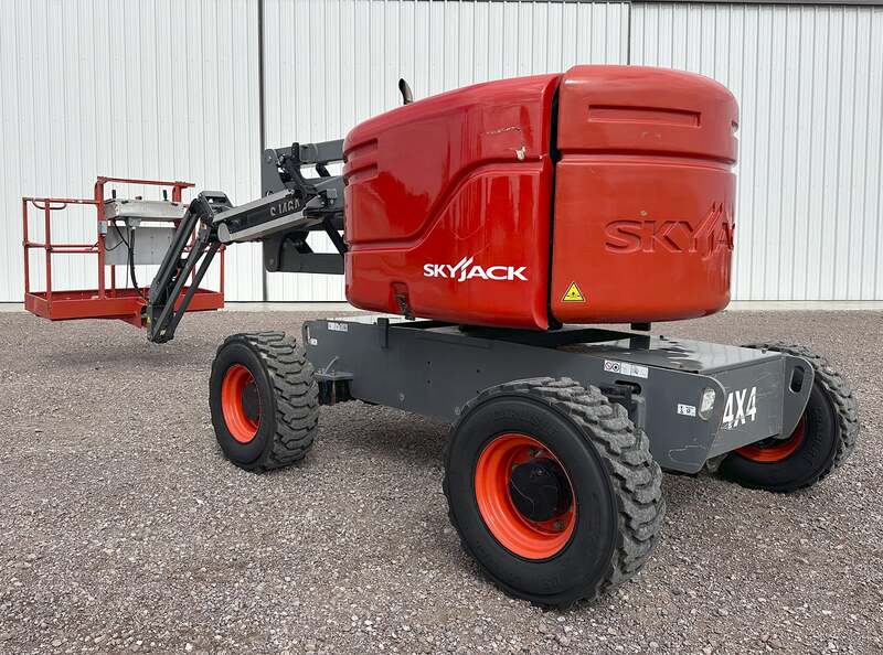 500 lb. SkyJack #SJ46AJ, articulating boom lift, 46' lift height, Kubota diesel engine, 4X4, pneumatic tires - Image 5