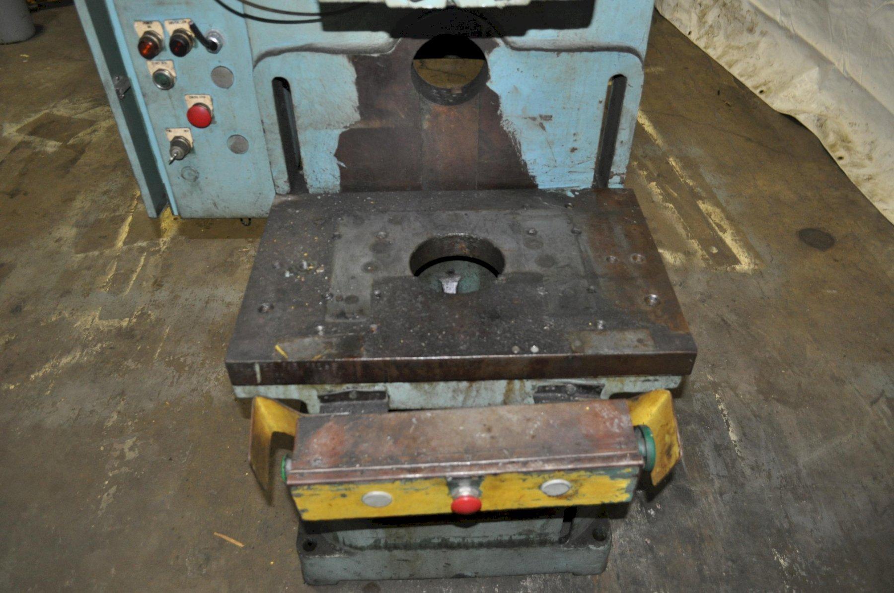40 Ton, Rousselle #40H, horn press, 4" stroke, 5.75"-17.75" shut height, 3.5" adj., 12" x 8.5" ram, 16.5" x - Image 4