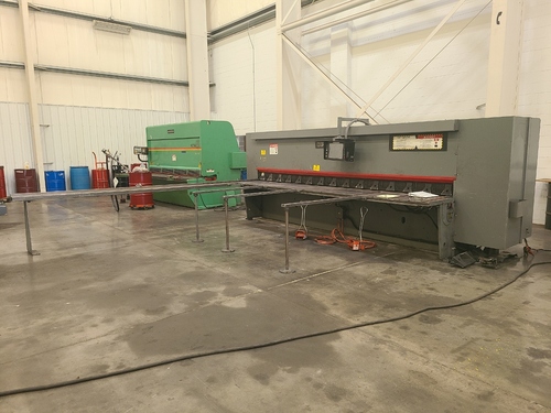 Cincinnati #250HS-14, Hydraulic Shear, 170.75" max. cutting length, 3/8" max. rake, 48" back gauge, 15 HP, 16 - Image 3