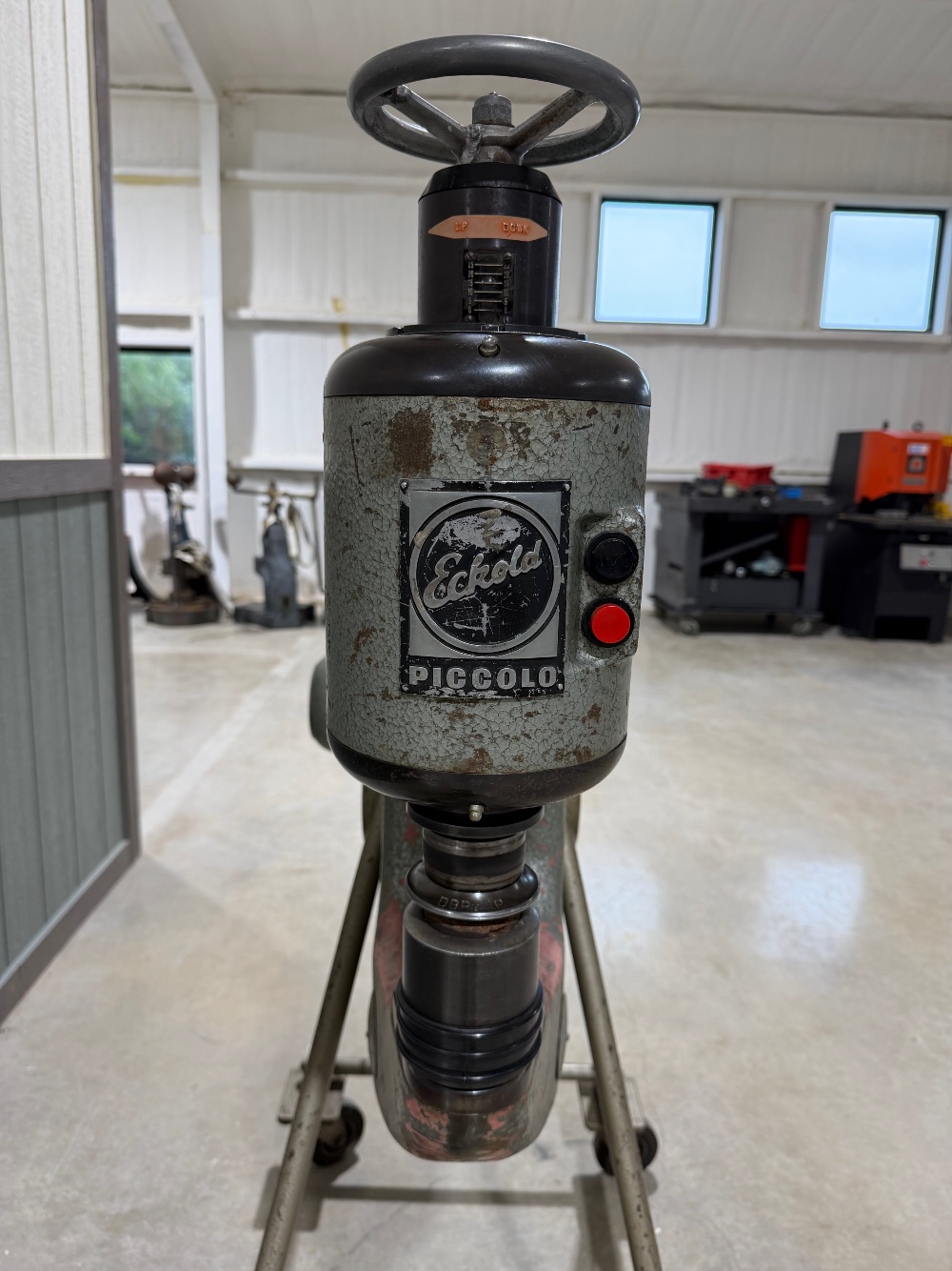 Eckold #KF309, Shrinking & Stretching Machine, Capacity: 14 Gauge Mild Steel, Throat: 13", Strokes/Min: 400 - Image 4