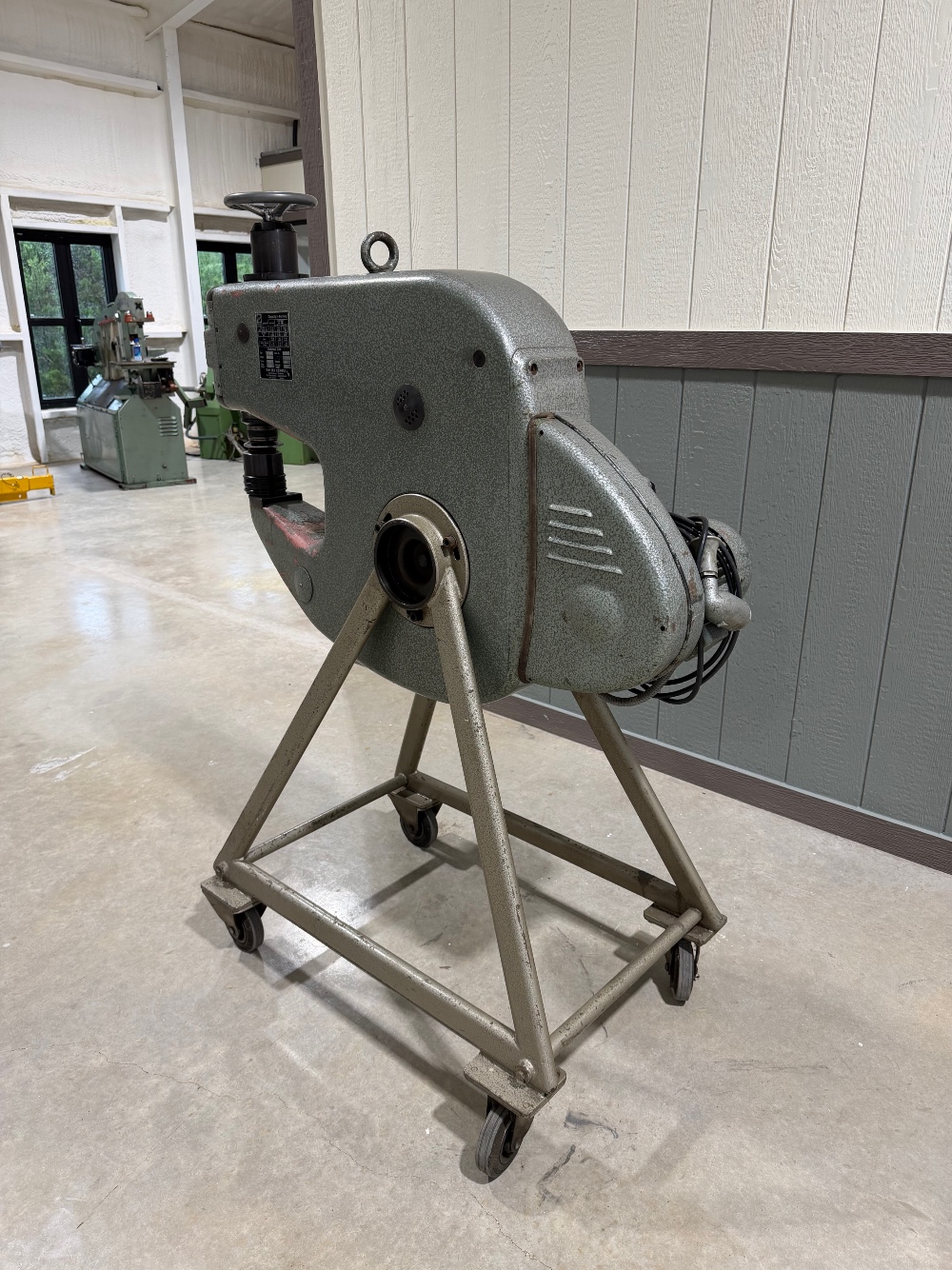 Eckold #KF309, Shrinking & Stretching Machine, Capacity: 14 Gauge Mild Steel, Throat: 13", Strokes/Min: 400 - Image 6