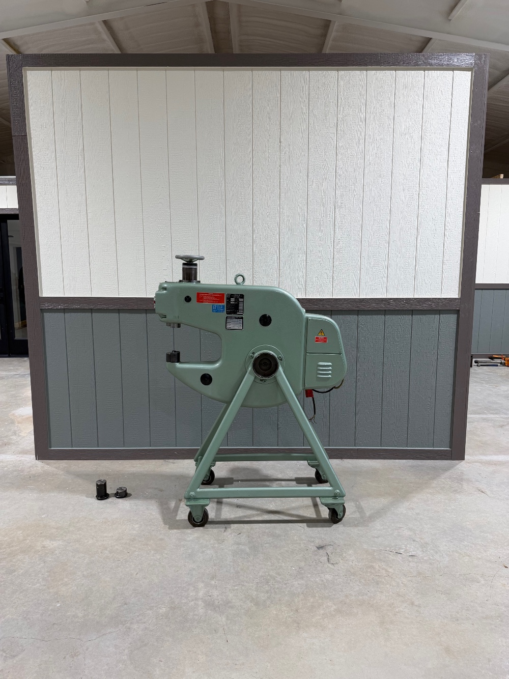 Eckold #KF314, Shrinking & Stretching Machine, Capacity: 14 Gauge Mild Steel, Throat: 13", Strokes/Min: 400 - Image 1