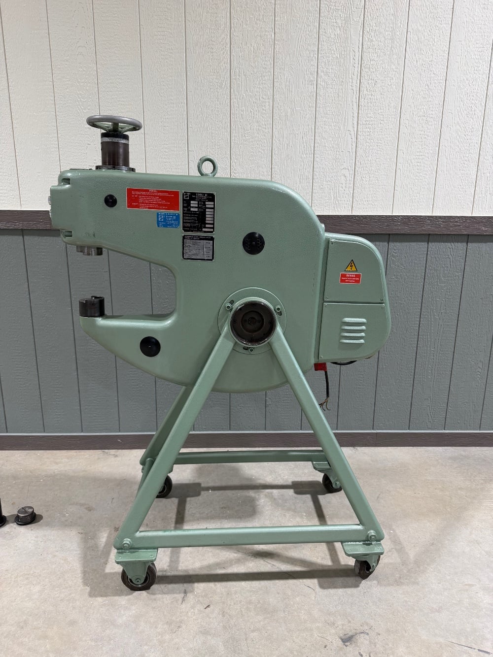 Eckold #KF314, Shrinking & Stretching Machine, Capacity: 14 Gauge Mild Steel, Throat: 13", Strokes/Min: 400 - Image 2