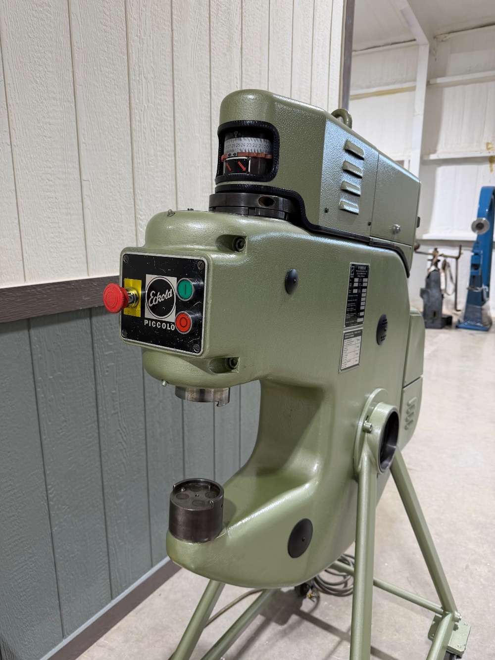 Eckold #KF320, Shrinking & Stretching Machine, Capacity: 14 Gauge Mild Steel, Throat: 13", Strokes/Min: 400 - Image 3
