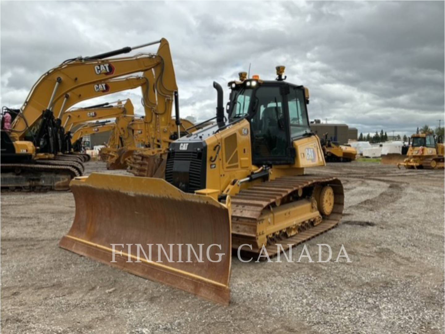 Caterpillar D4-16, 832 hours, S/N: RLT12151, 2025 - Image 1