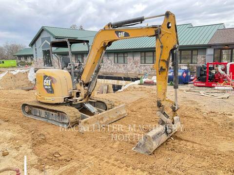 Caterpillar 305.5E2CR, 1019 hours, S/N: EJX00924, 2015 - Image 2