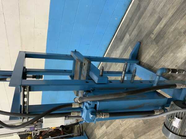 10 Ton, Hydraulic H-frame shop press, 35-1/2" x 14" bed, 14" stroke, 28" btwn uprights, 4" bed adjustment - Image 3