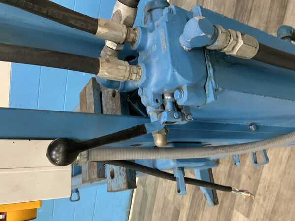 10 Ton, Hydraulic H-frame shop press, 35-1/2" x 14" bed, 14" stroke, 28" btwn uprights, 4" bed adjustment - Image 6