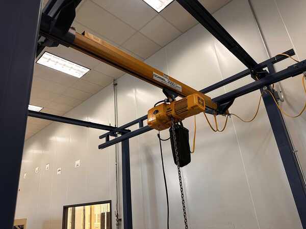1 Ton, Gorbel, free stand bridge crane, 84" inder hook, pendant hoist Control, 7 FPM, 2011 - Image 6