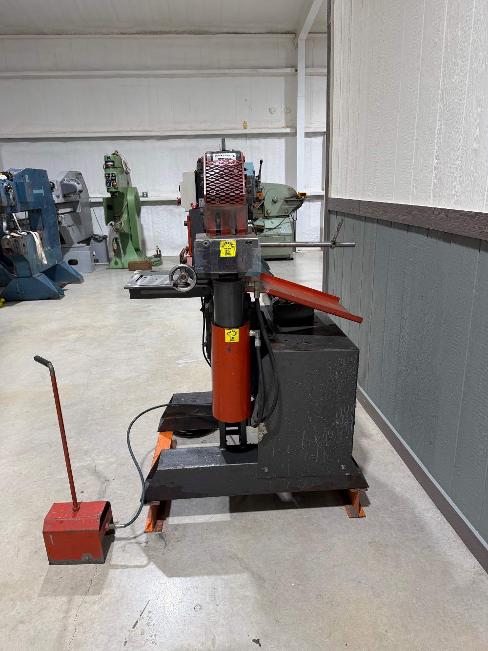 Edwards, Ironworker Machine, Capacity: 50 tons, Max Punch: 1" Through 5/8 Mild Steel, Throat: 7", 3HP - Image 4