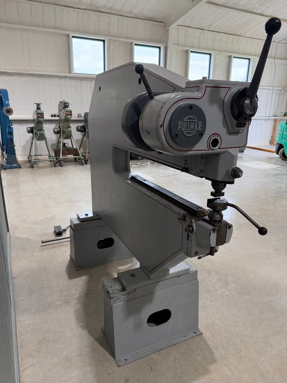 No. P6 Pullmax, Nibbling Machine, Capacity: 1/4", Throat Depth: 42", 500-2000 SPM, 2.2 HP, Machine Complete - Image 6