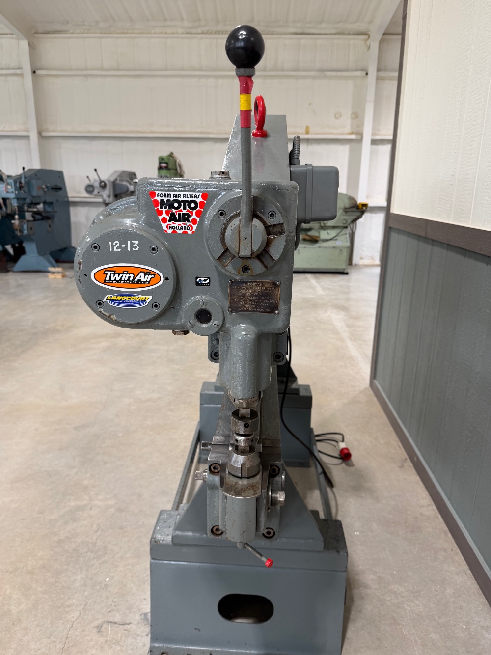 No. P5 Pullmax, nibbling machine, 7/32" capacity, 42" throat, 1100-2200 SPM, 2 HP, tooling & attachments - Image 4