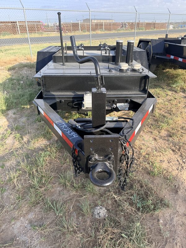 Caterpillar #14k, generator trailer, tandem 7,000 lb. axles, electric brakes, pintle hitch - Image 2